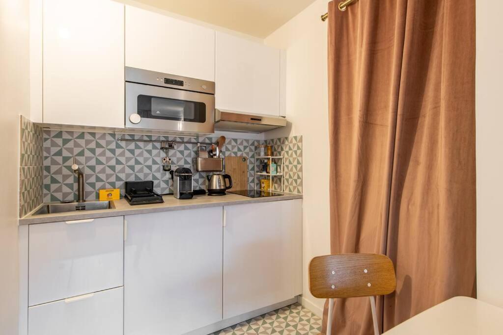 Appartement Couronnes - Cosy Equipe Et Privatif