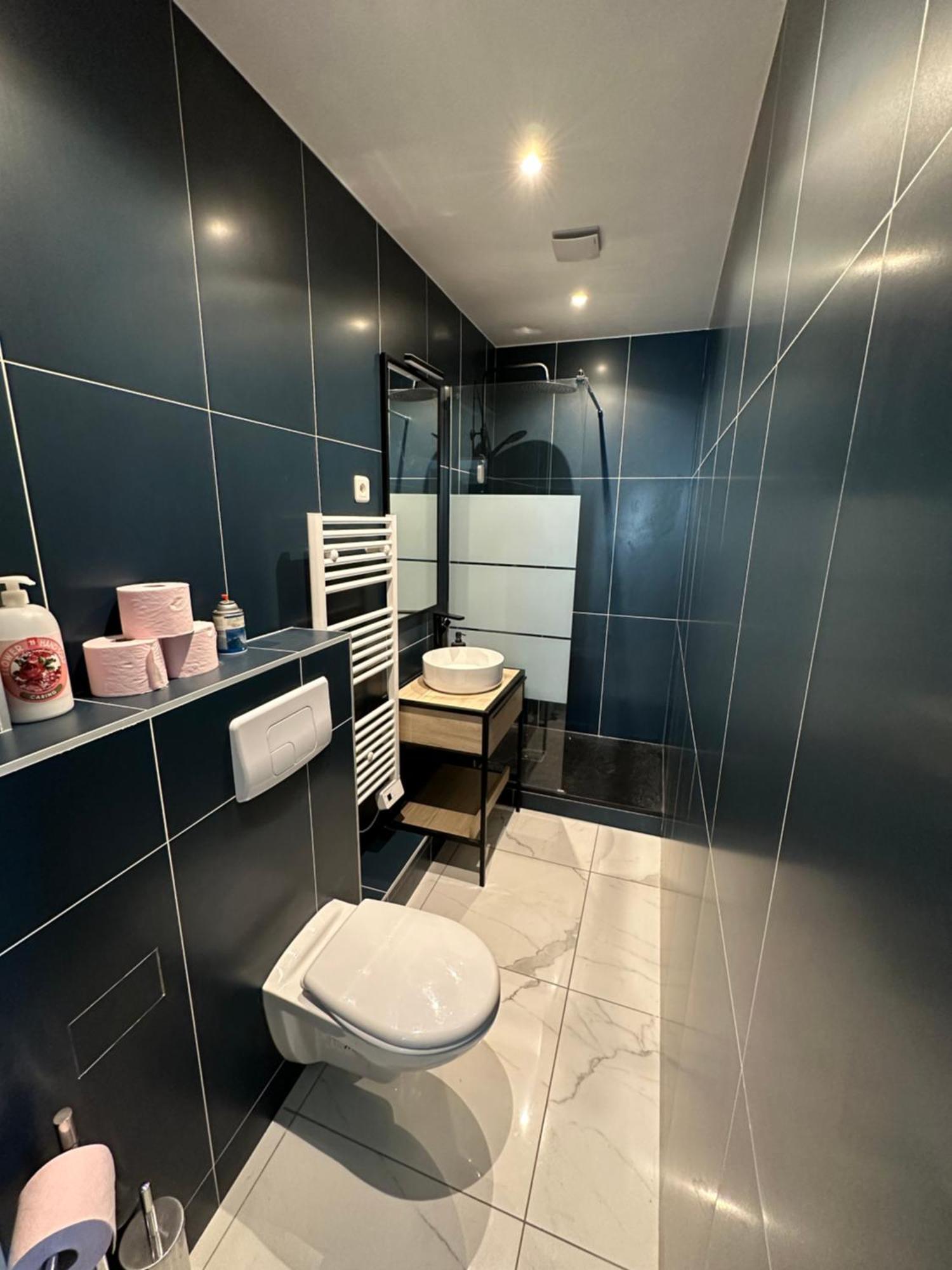 Ourcq, 19 - La Villette, Buttes Chaumont Apartment Paris