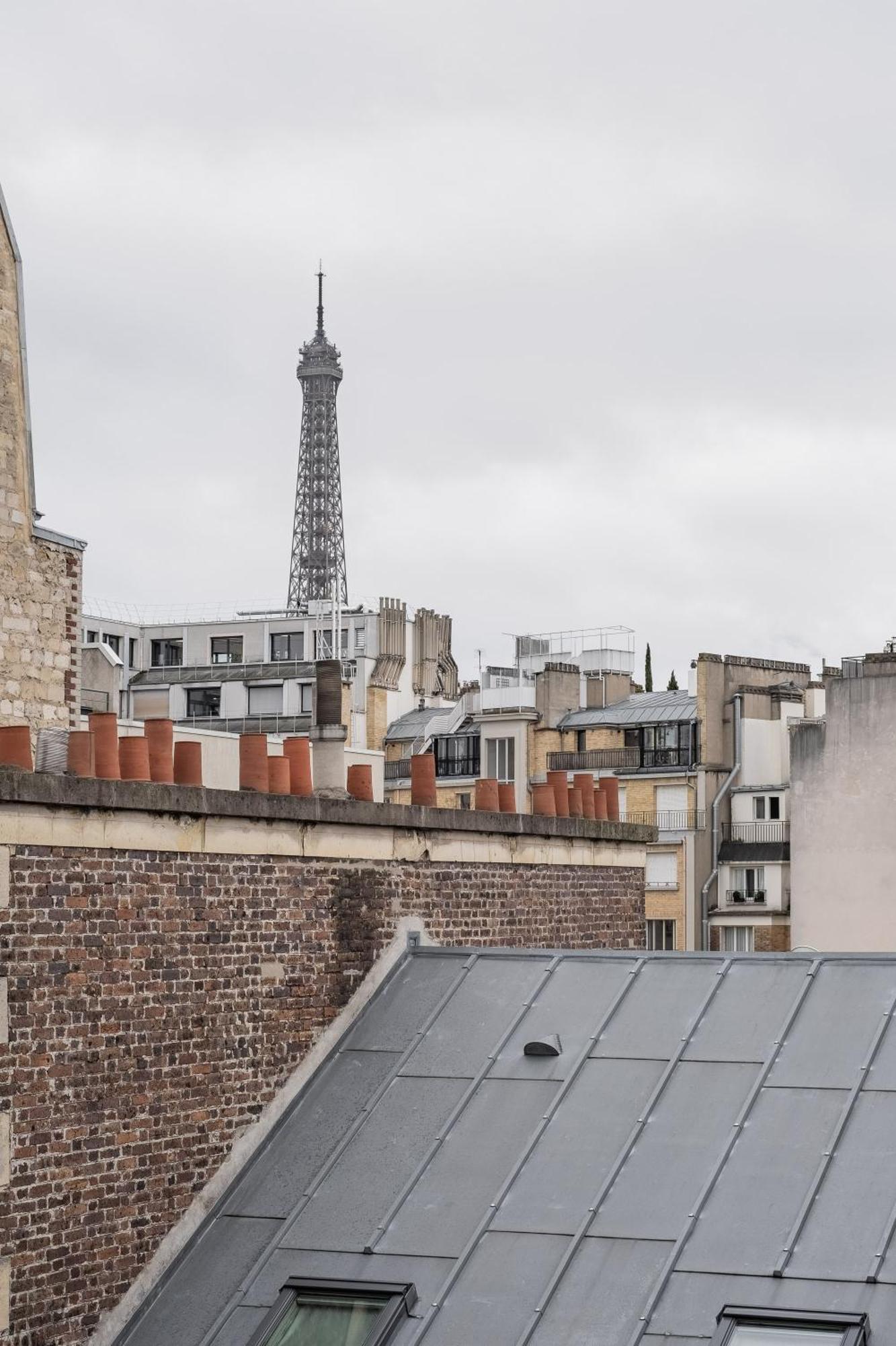 Veeve - Eiffel Eminence Paris
