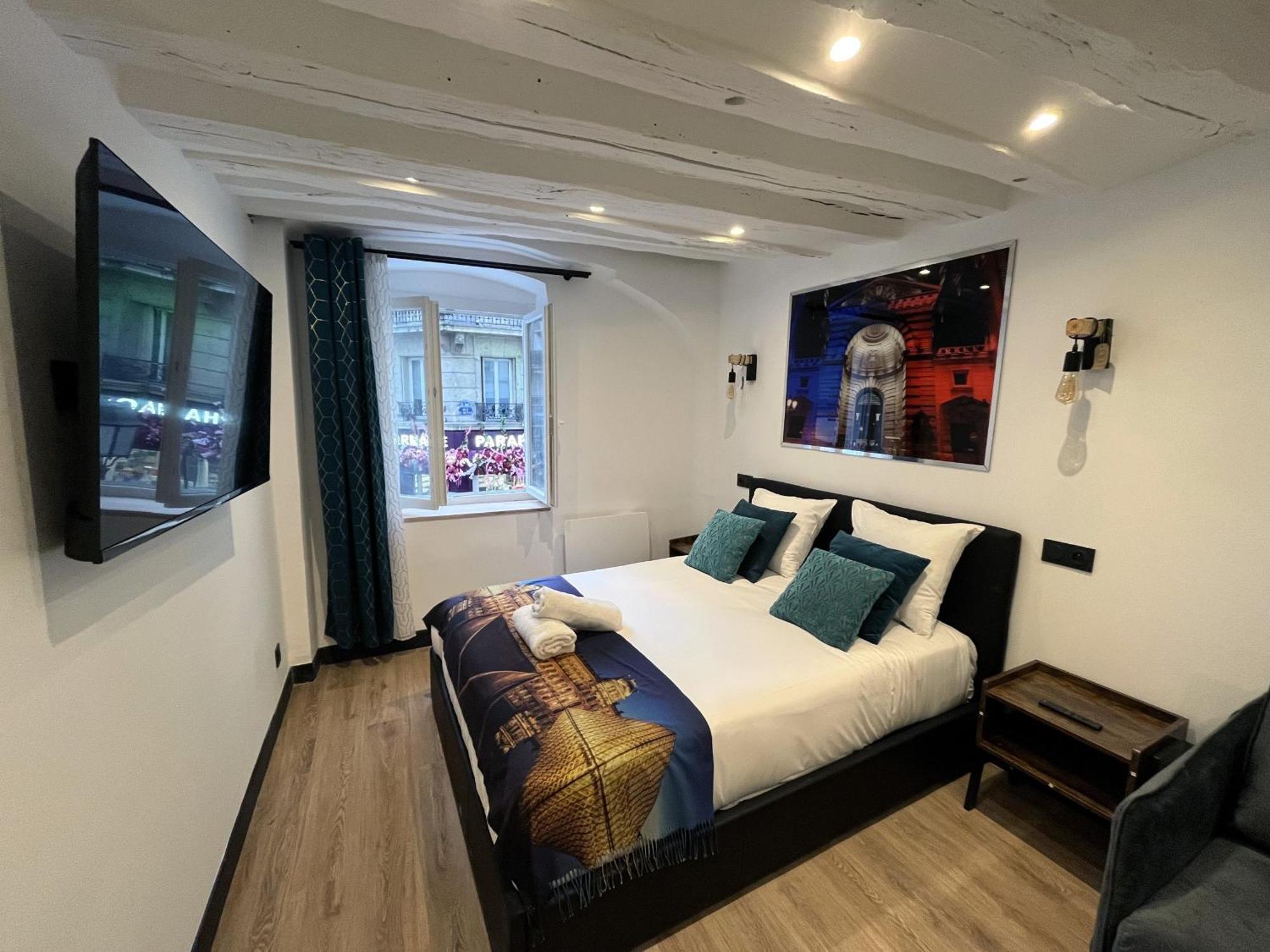 Urban Flat 175 - Loft St Denis