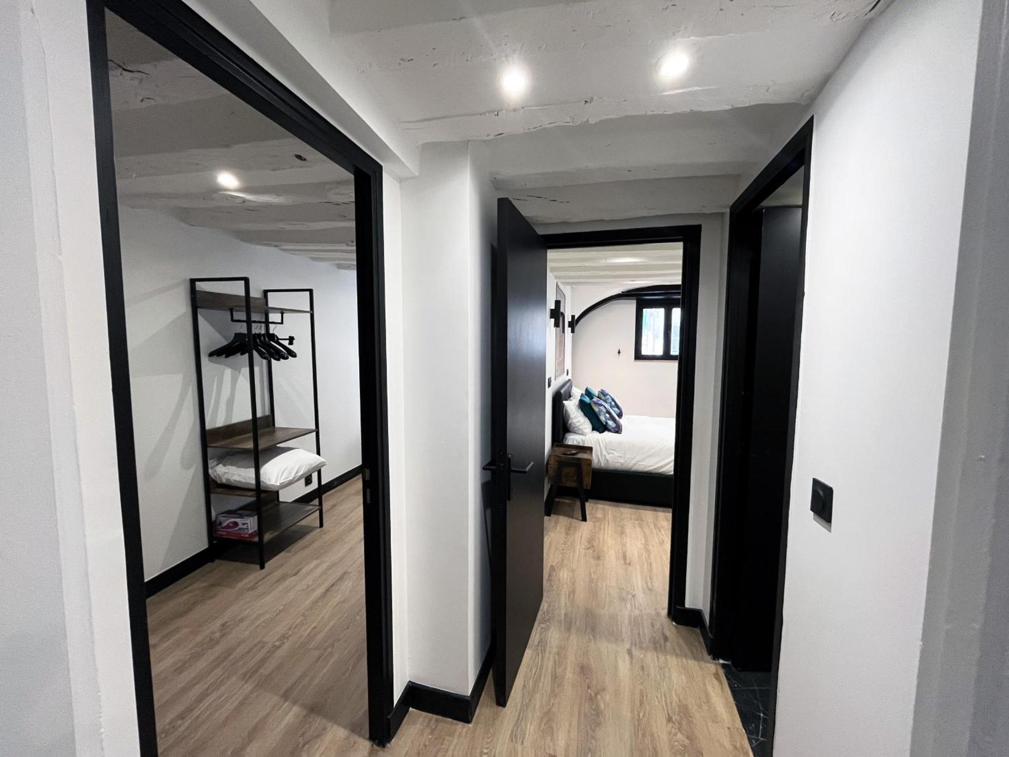 Urban Flat 174 - Vuitton St Denis Apartment *