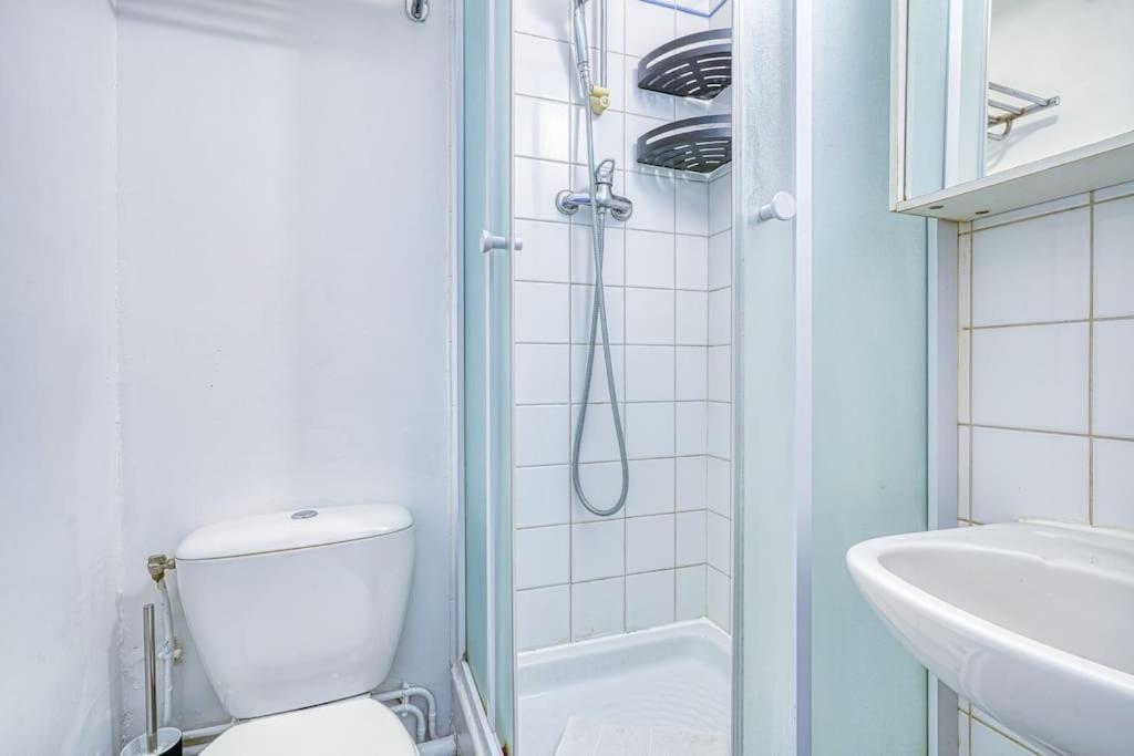 Appartement Proche Mairie Du 14e Arrondissement - Iii *