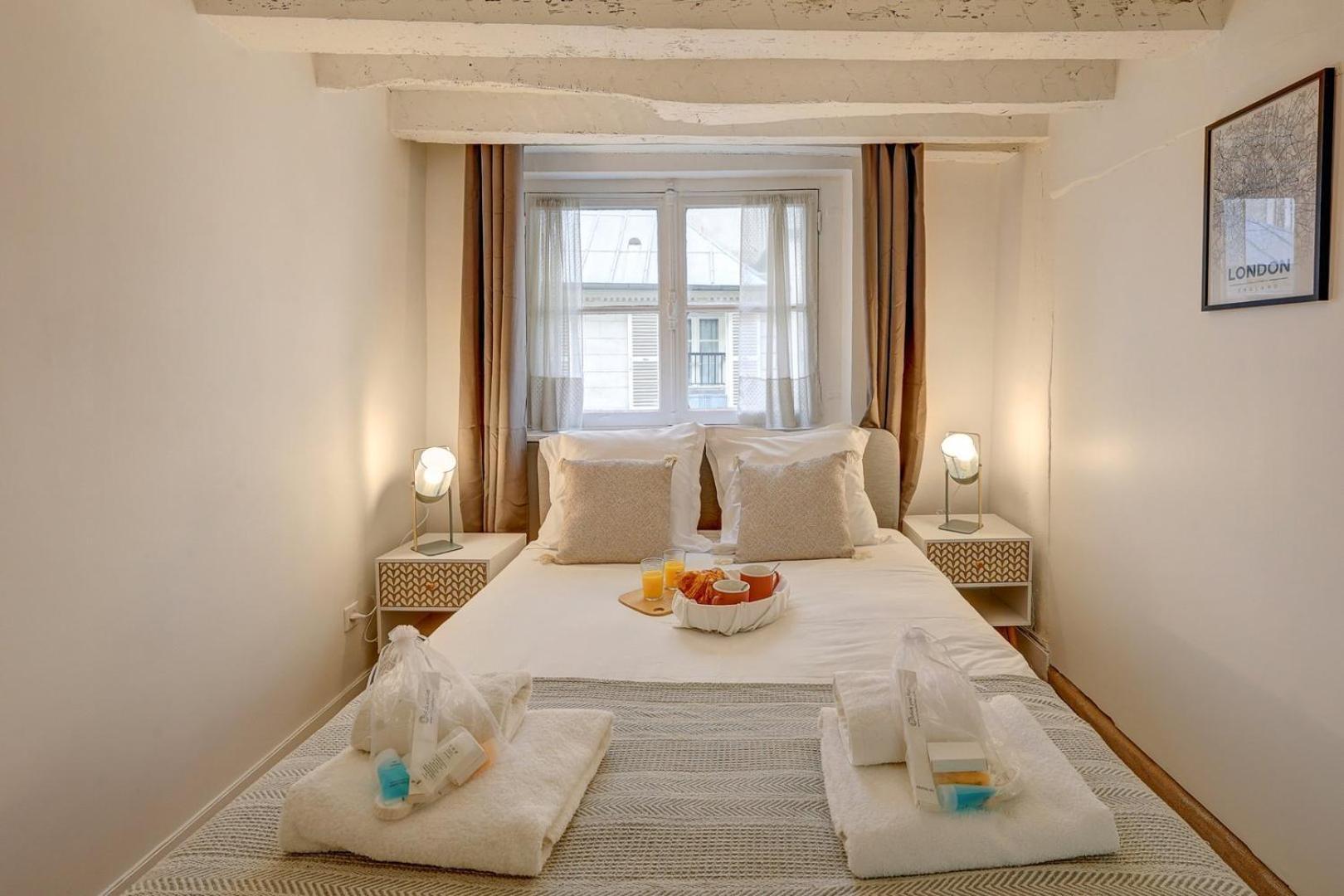 676 Noam - Elegant In Apartment *