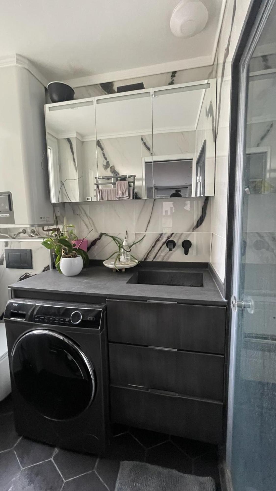 - Rue La Fayette Apartment