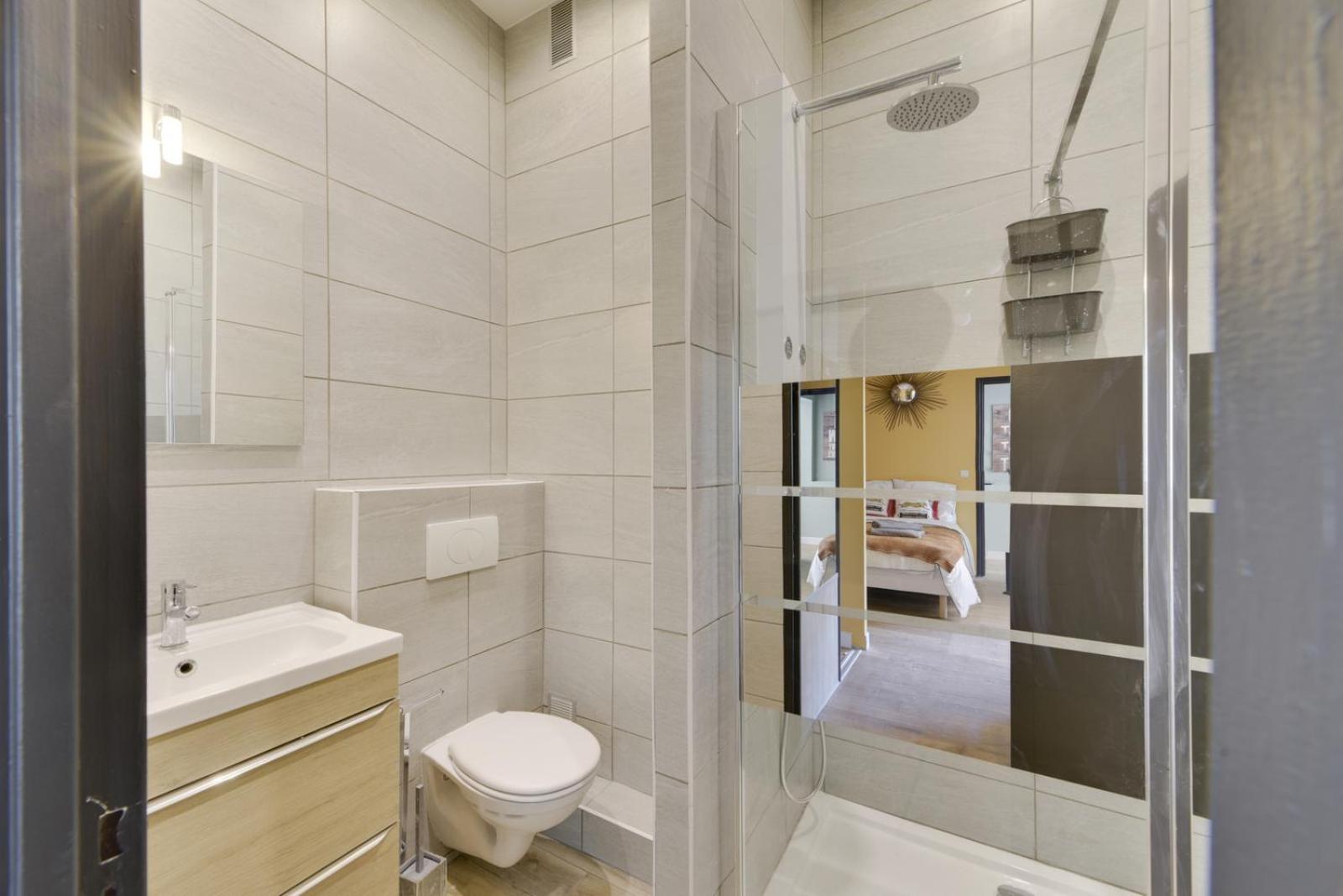 114 Deby - Superbe A Appartement Paris