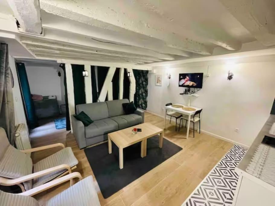 - Opera - Place De La Madeleine - Saint Martin - 4 Pers Appartement *