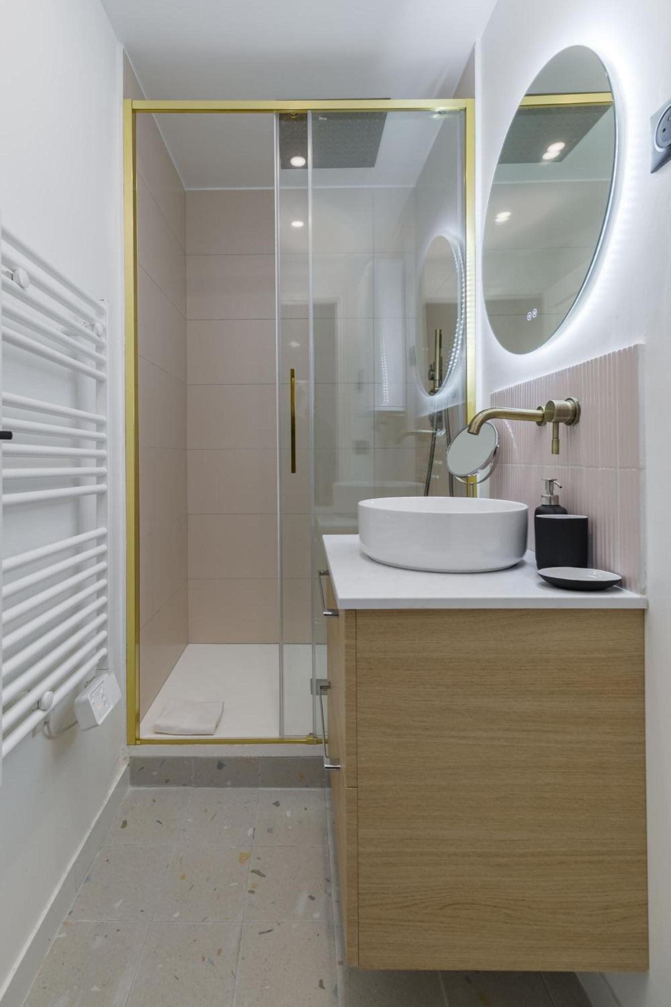Apartment Poetic - Opera Paris