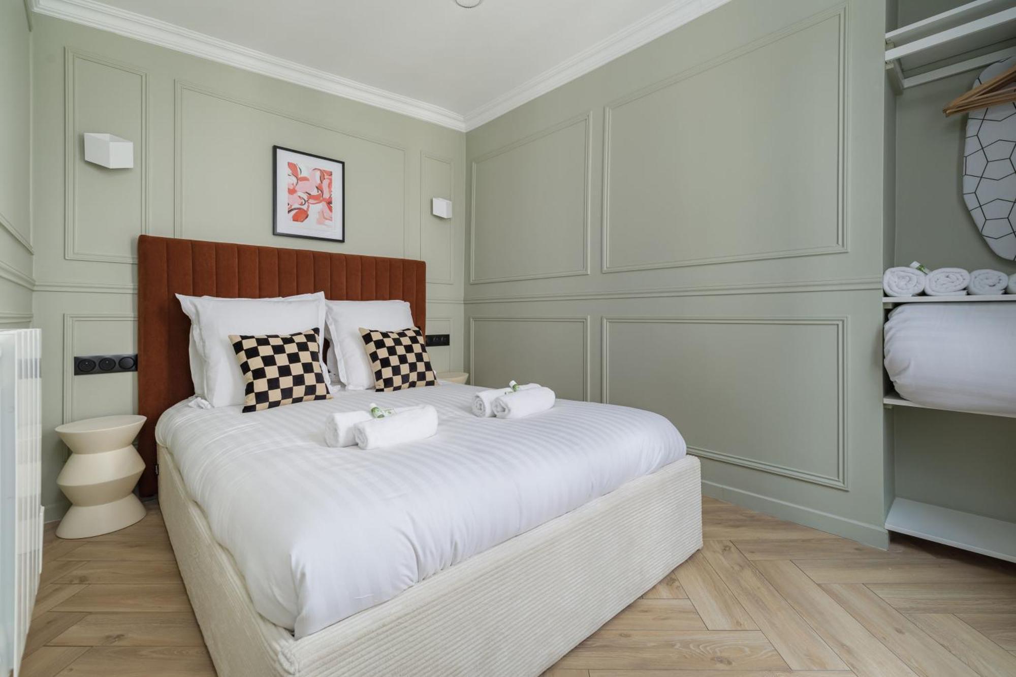 Poetic - Opera Apartment *
