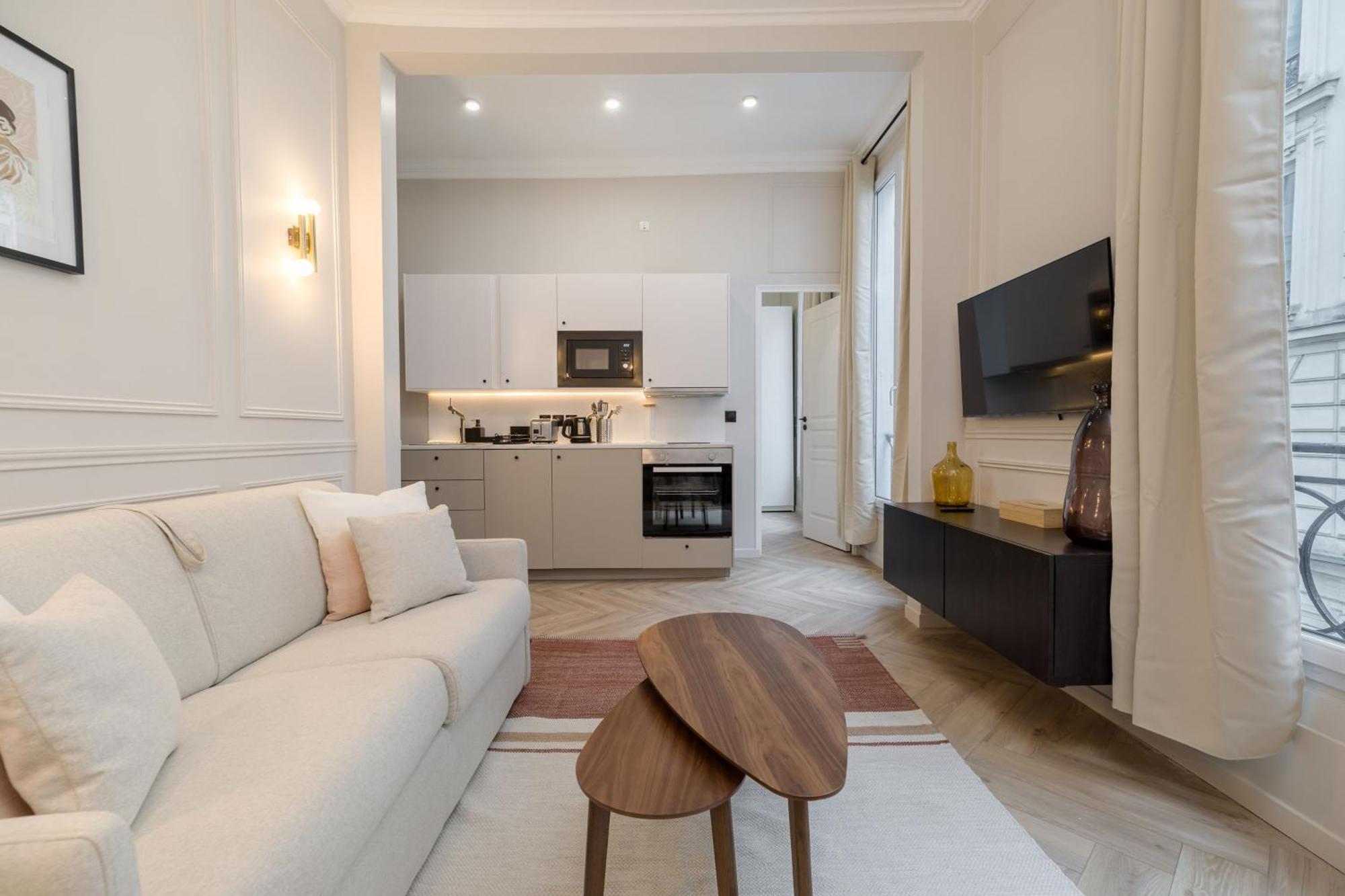Apartment Poetic - Opera