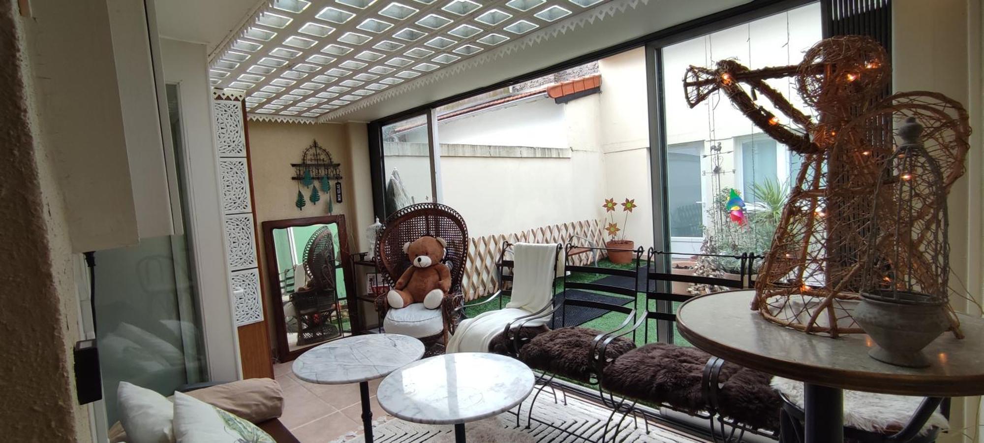 Authentic House Entier 1920's Metro Line 7 For Groups Paris
