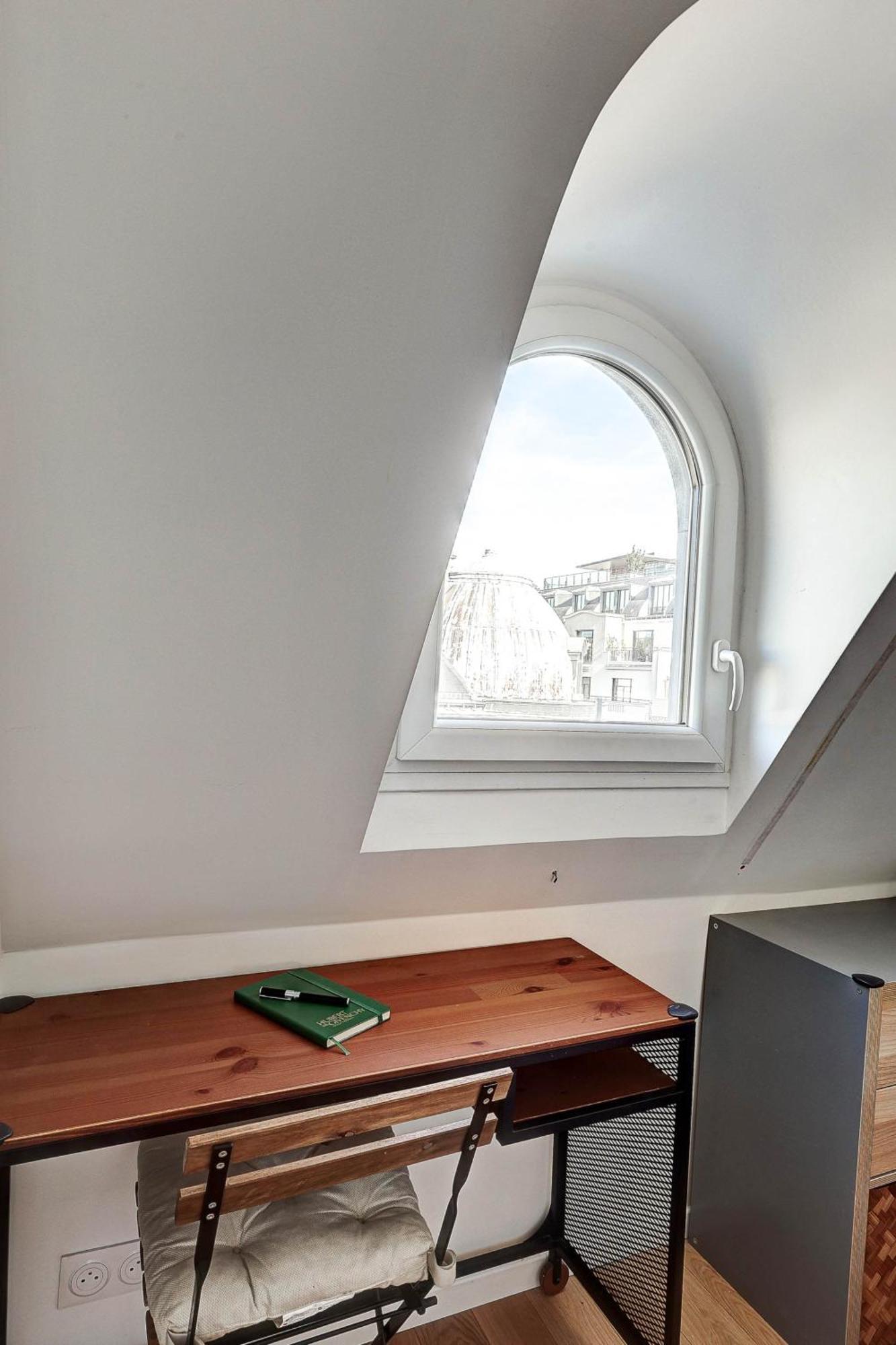 1br Champs-elysees - Cityapartmentstay Apartamento