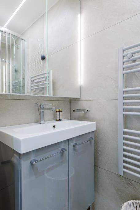 N Sublime Avec Sauna Dans Le 17e Apartment *