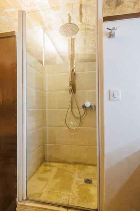 N Sublime Avec Sauna Dans Le 17e * Paris