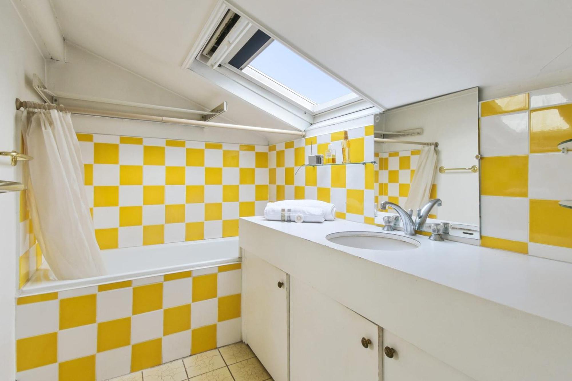 Apartment Duplex Chaptal - Welkeys Paris
