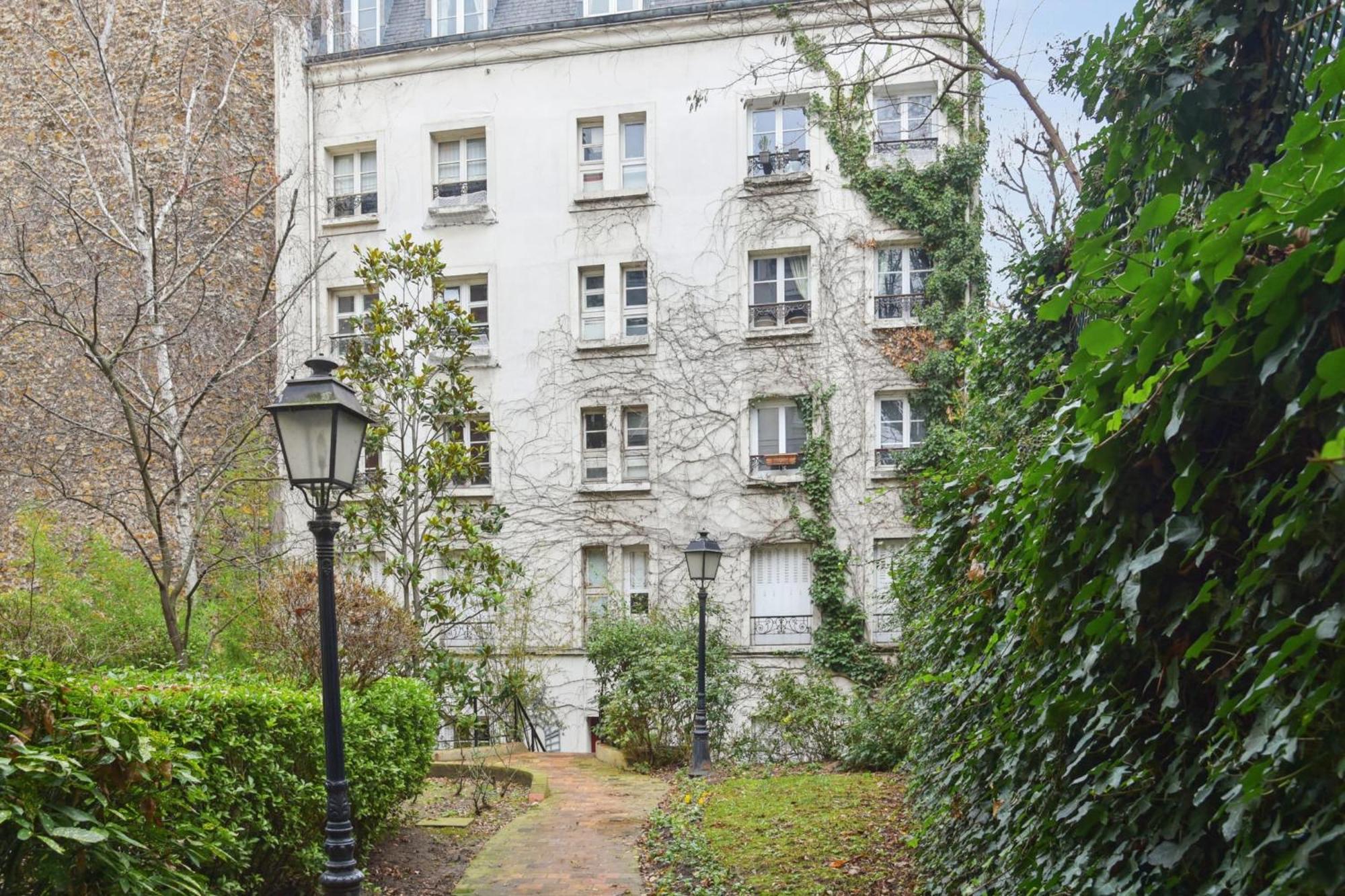 Duplex Chaptal - Welkeys Apartment Paris