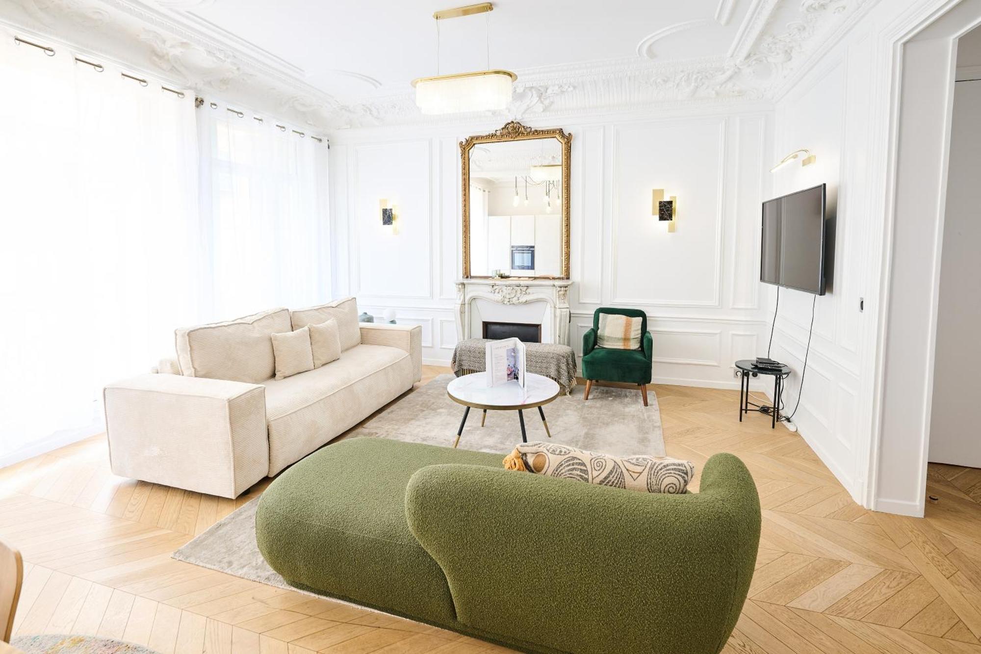 Champs Elysees!montaigne, New Luxurious 6pers Flat Apartamento Paris
