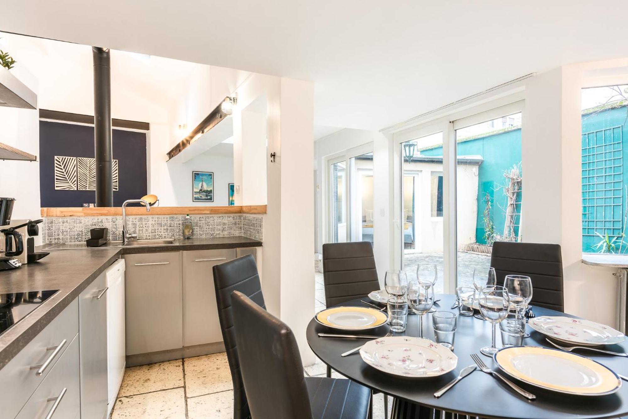 Garden Loft In The Heart Of - 6 Guests