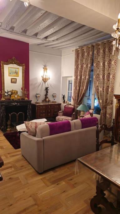 Very Chic Flat Vi Paris