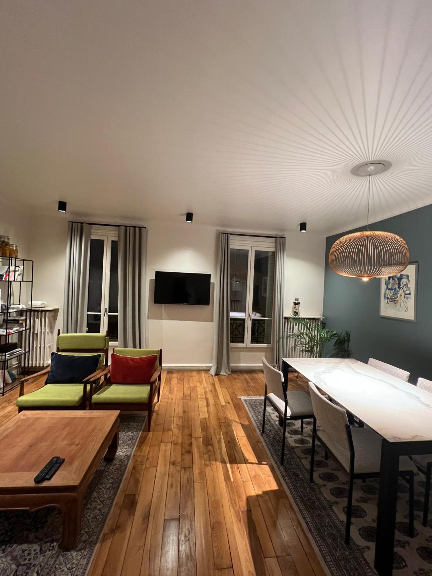 Elegance & Charm In Heart Of Daguerre Apartment Paris