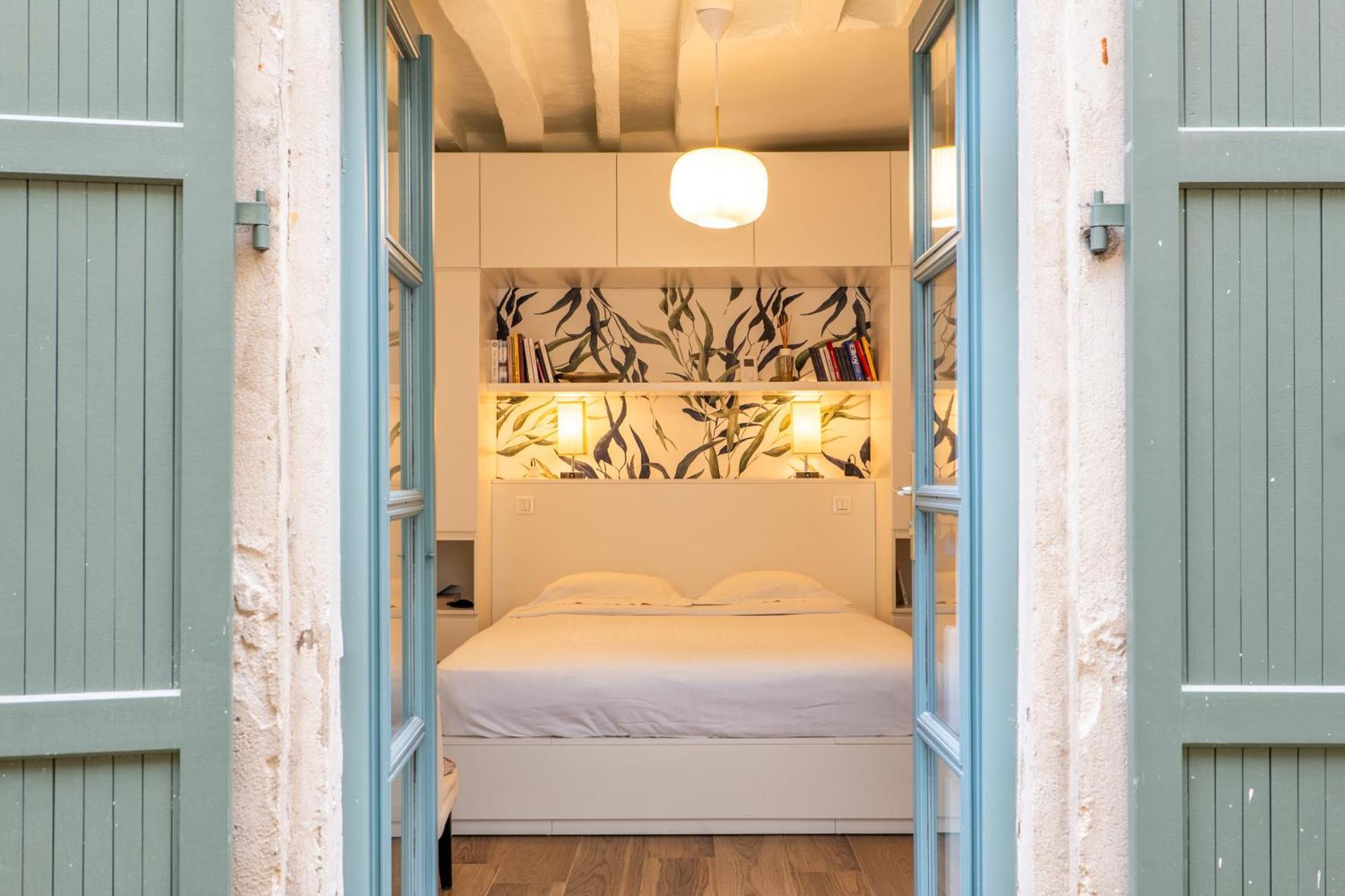 Veeve - A Story In Stone Apartment