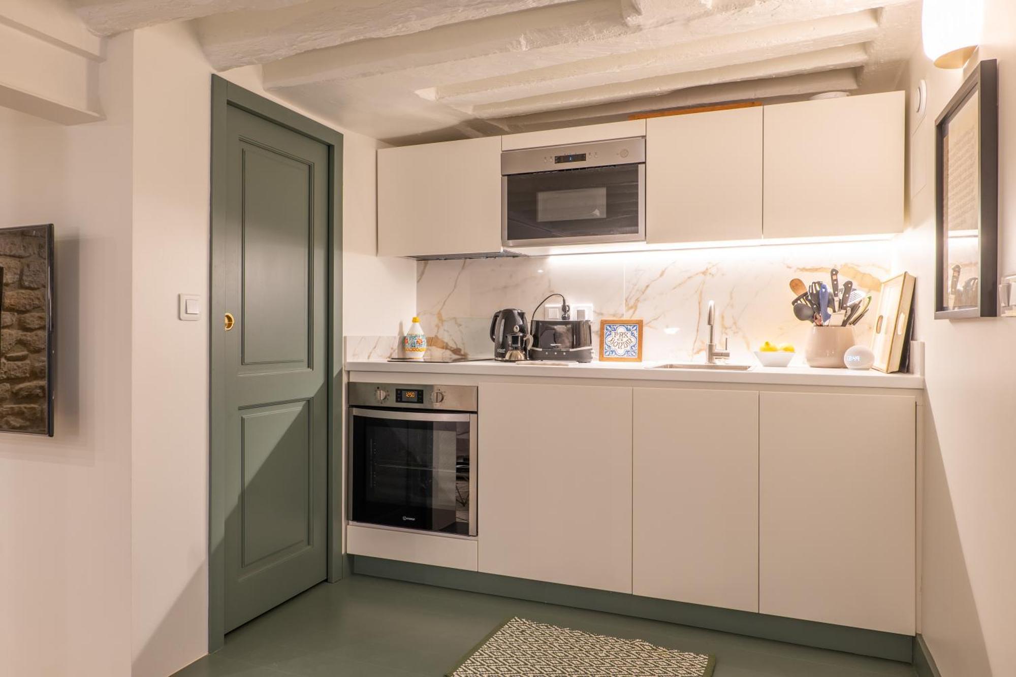 Apartment Veeve - A Story In Stone *