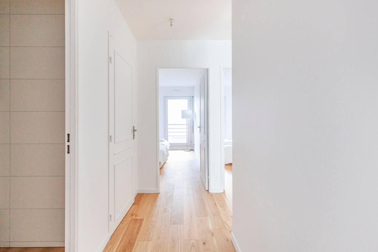 Apartment 3 Bedroom Flat Close Montmartre Paris