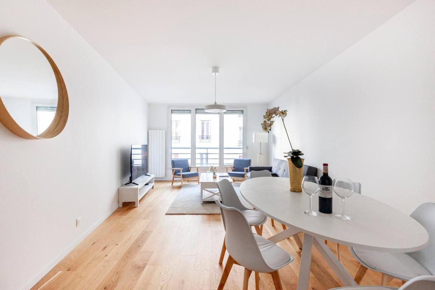 3 Bedroom Flat Close Montmartre Apartment *