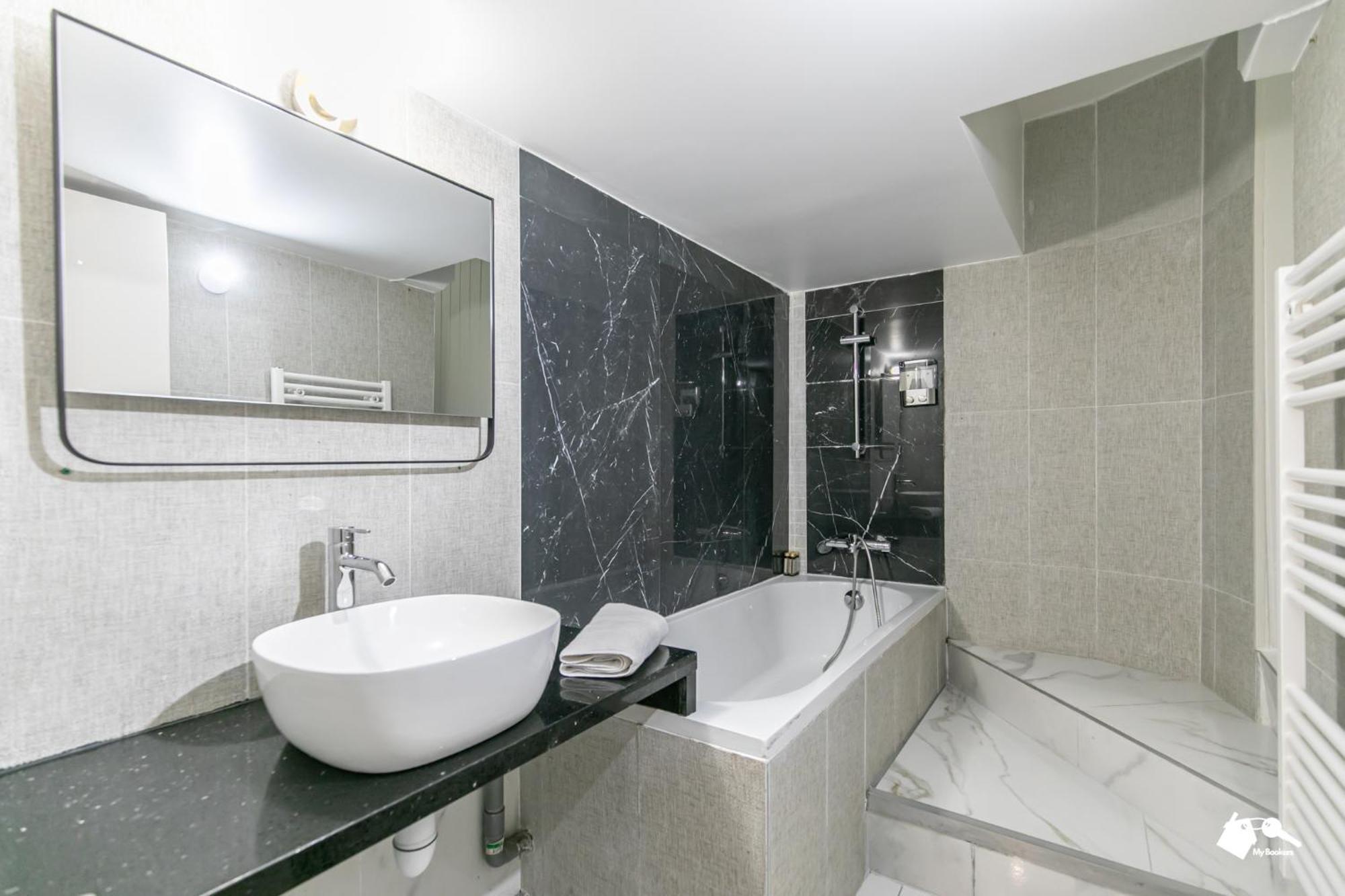 Apartment Mba Splendide - Proche Du Moulin Rouge Paris