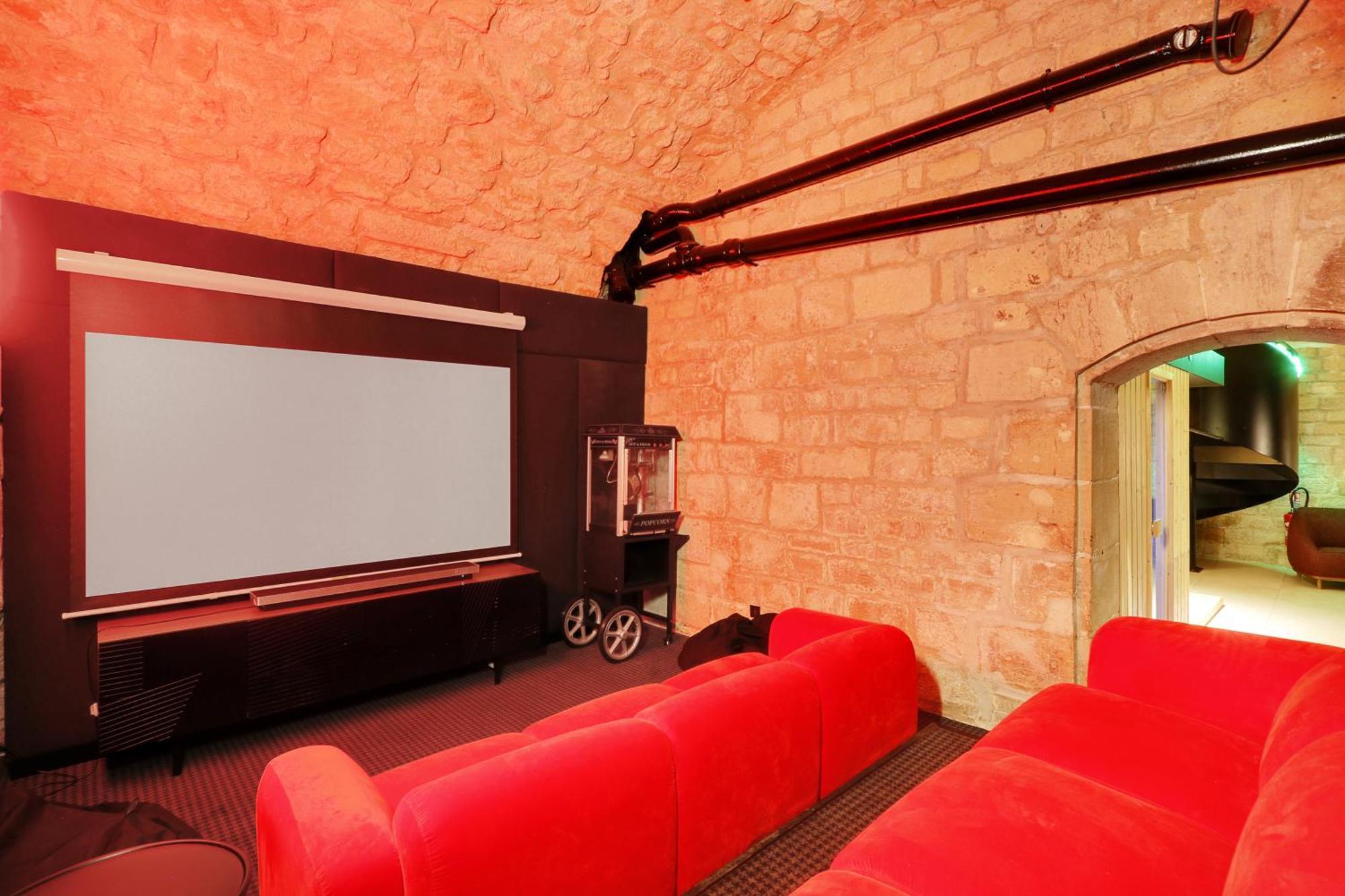 Apartment Sereners In Place Des Vosges - Rue De Birague Paris