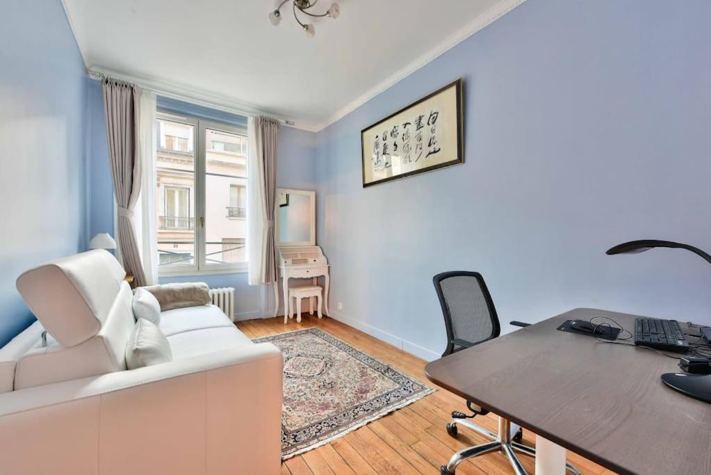 Nice 3br Flat Near Porte D'orleans Metro Station Apartment
