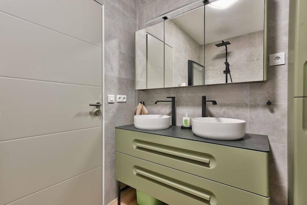 Apartment Nice 3br Flat Near Porte D'orleans Metro Station