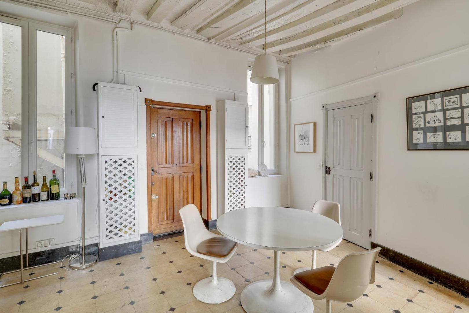 Les Secrets De La Rue Dauphine Apartment