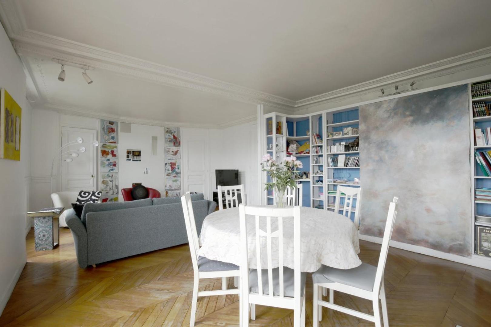 Spacious With 3 Bedrooms - Tour Eiffel Apartment Paris