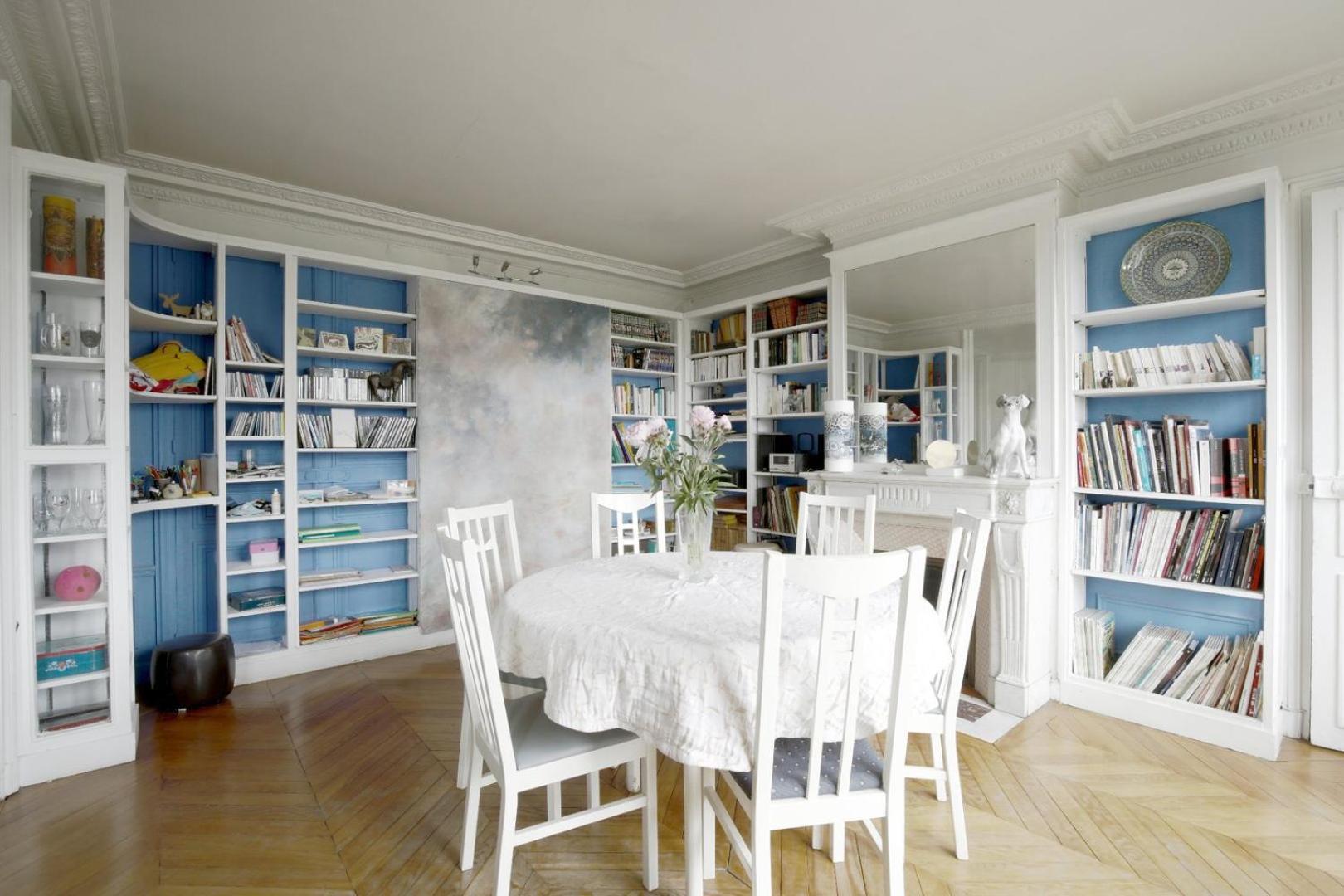 Spacious With 3 Bedrooms - Tour Eiffel Apartment *
