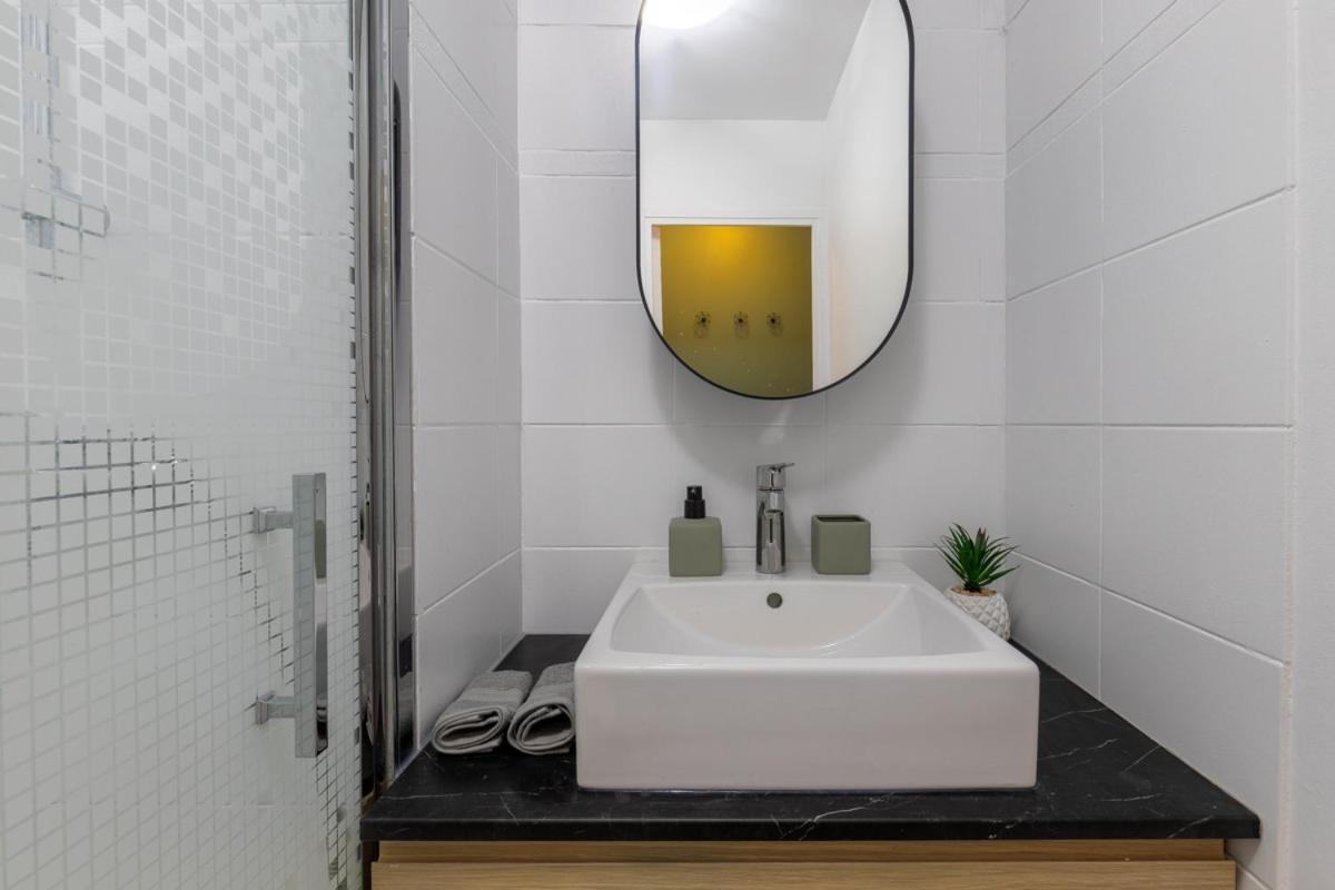 Apartment Cosy Parisian Flat
