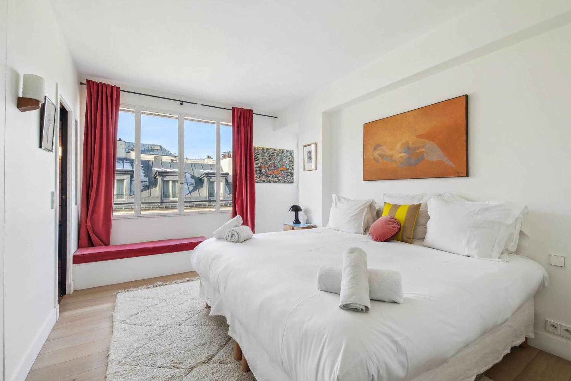 Apt Avec Balcon Design Par Fleur Delesalle 6 Pers Paris