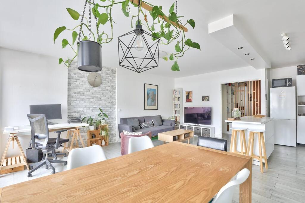 Apartment Beautiful And Bright 3 Bed Near La