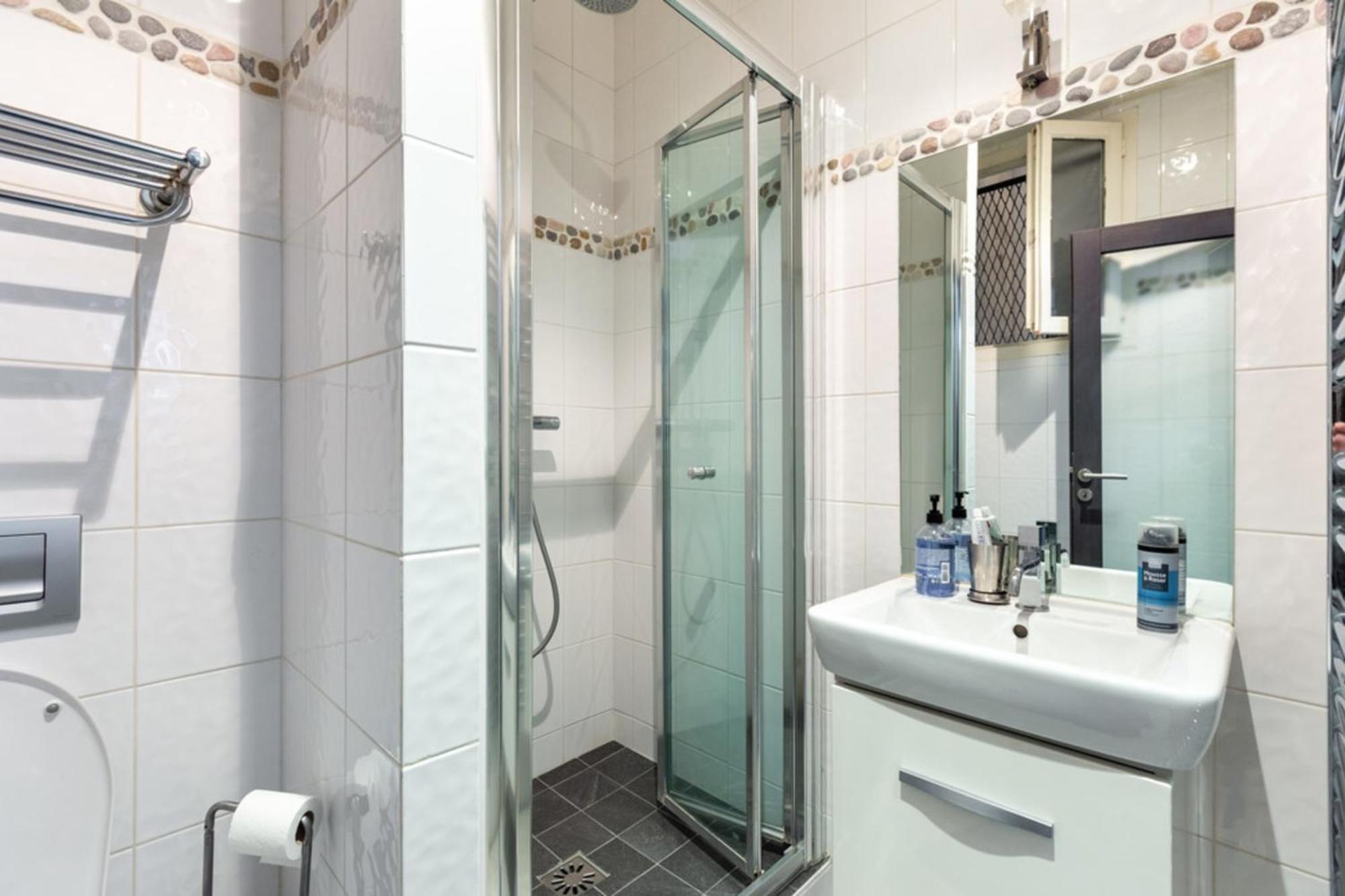Apartment Spacious And Pleasant Nest 2 Steps From Montmartre