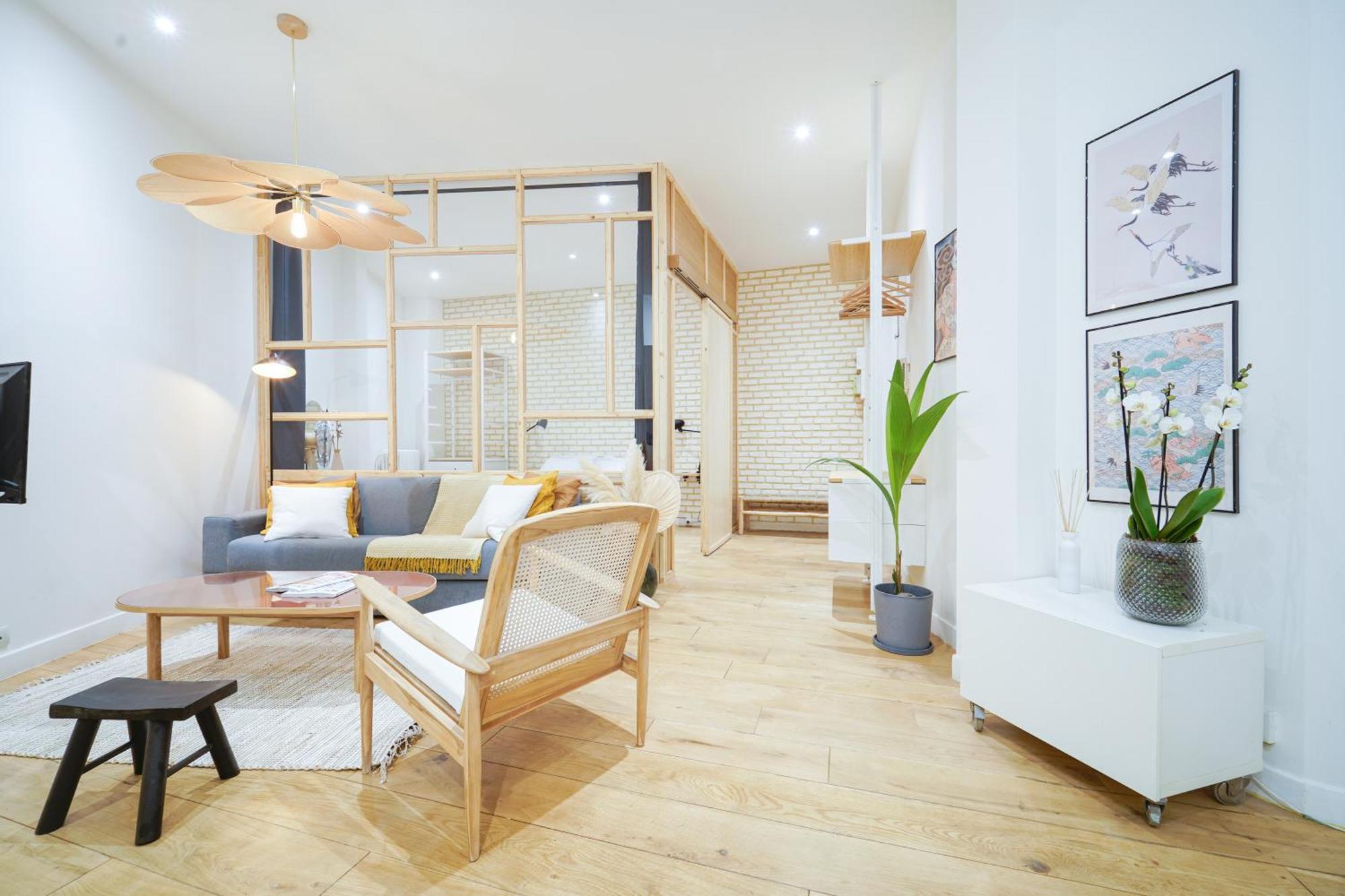 Parisuites Canal Saint Martin Luxe & Chic & Cosy Apartment Paris