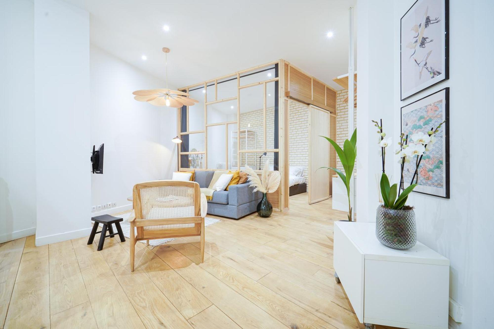 Apartment Parisuites Canal Saint Martin Luxe & Chic & Cosy