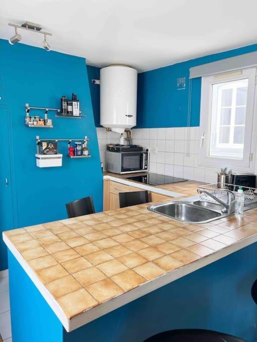 Cozy Flat, Sentier, 2 Guests Apartamento
