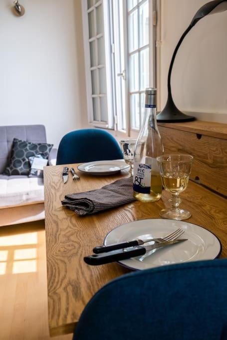 Cozy Flat, Sentier, 2 Guests Apartamento *