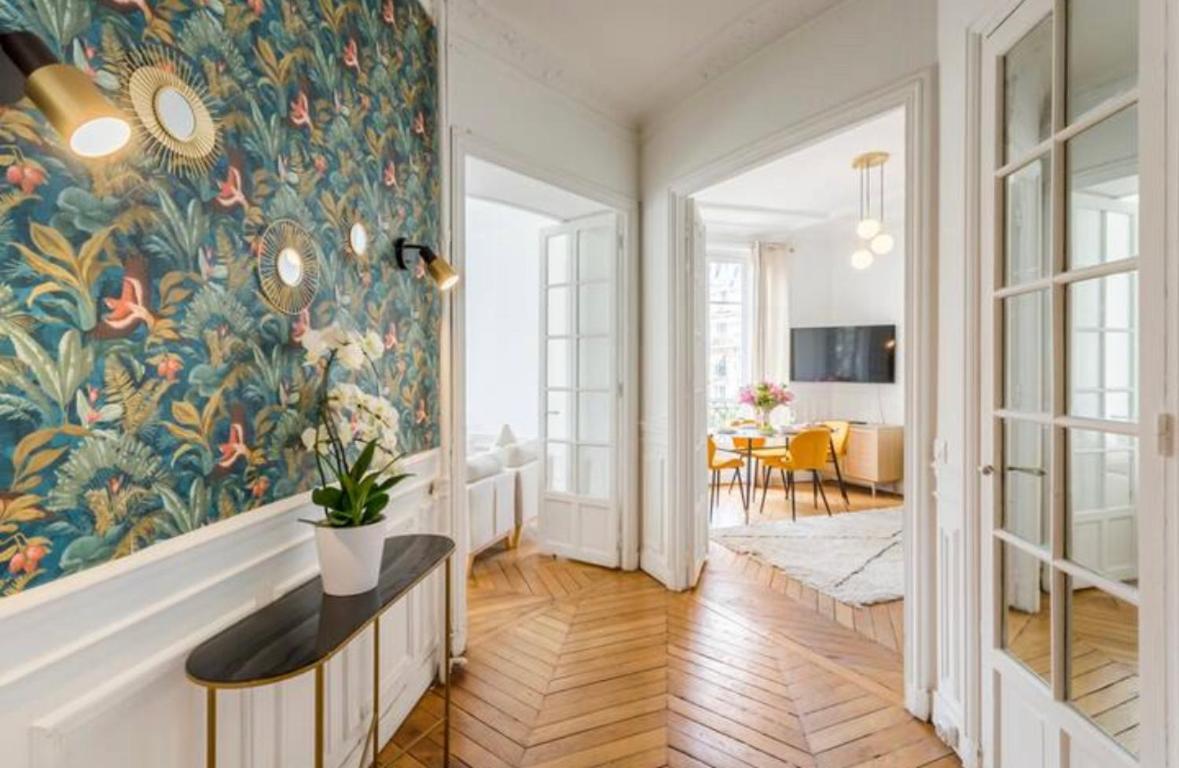 Bed & Breakfast Luxury Suites Tour Eiffel View