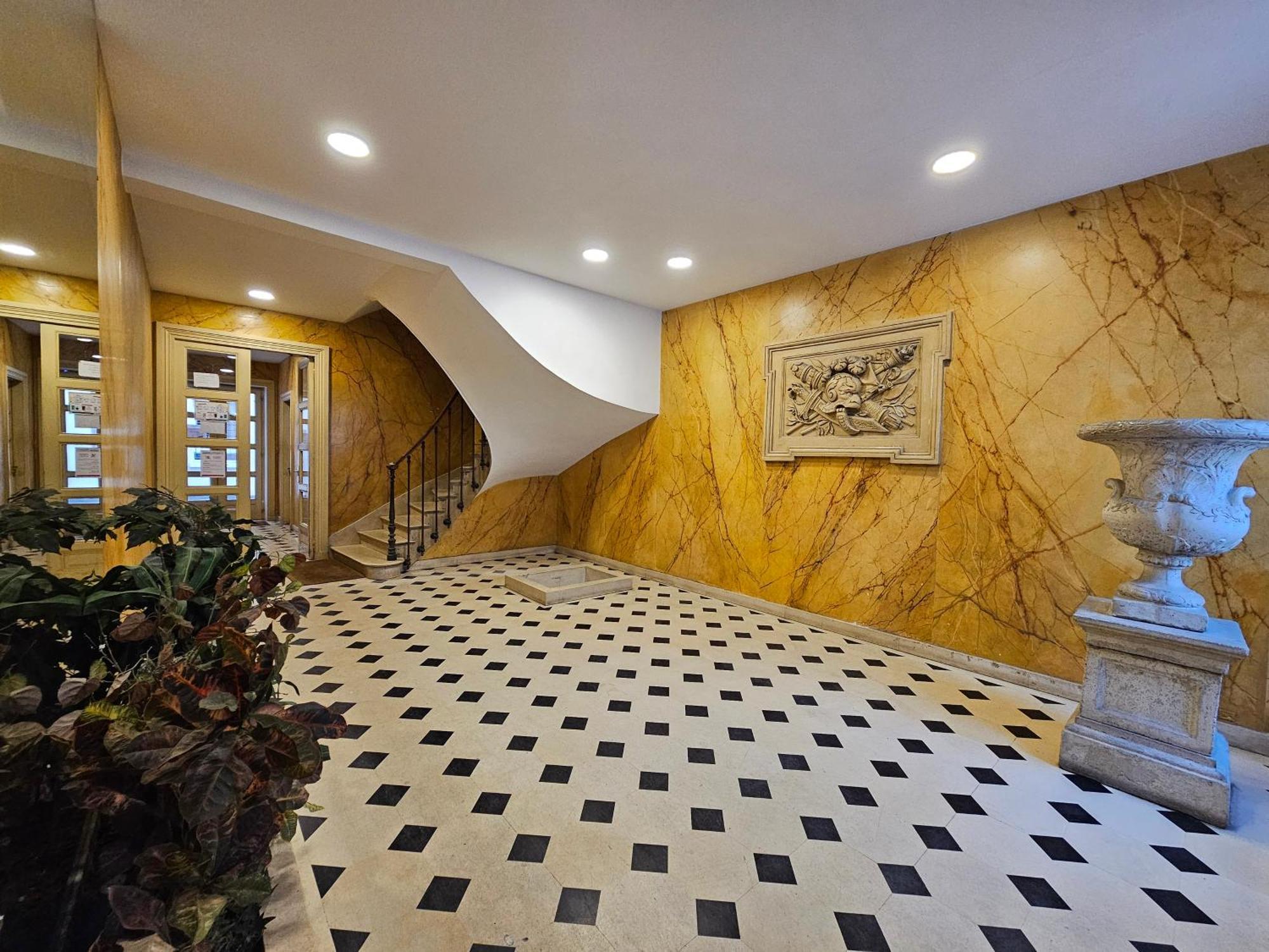 In Invalides Beautiful Flat Near Orsay And Eiffel Tower Paris