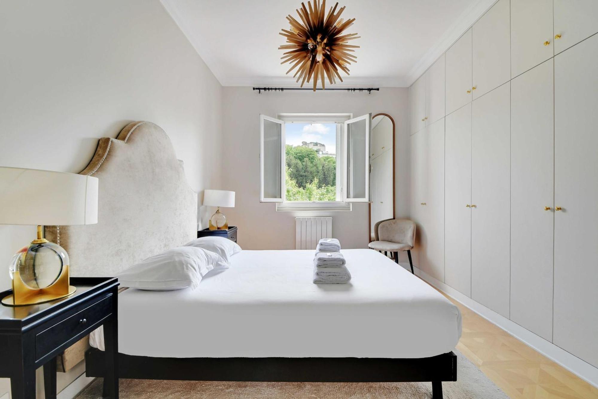 Chic 2br-6p - Trocadero-eiffel Tower Apartment Paris