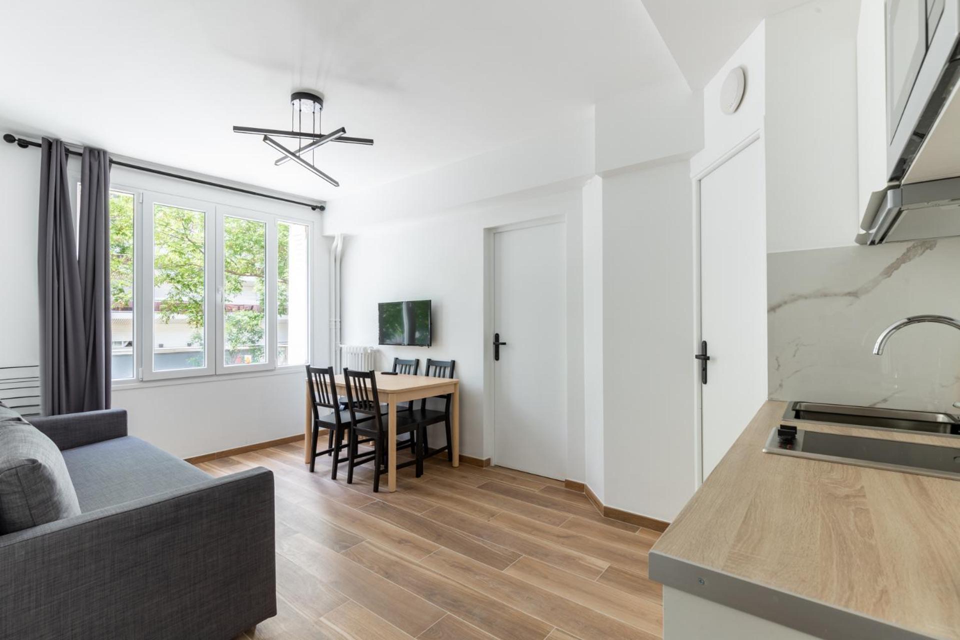 Nouvel Cosy Montparnasse Apartment Paris