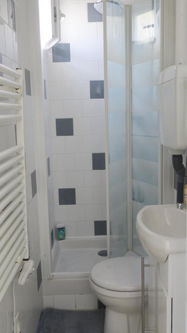 Quartier Sainte Marthe 10 * Paris
