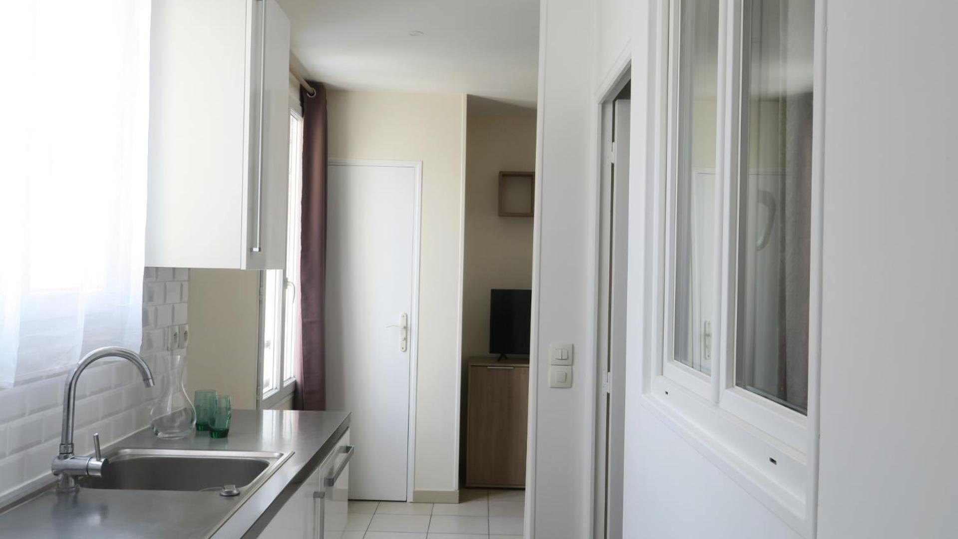 Quartier Sainte Marthe 10 * Paris