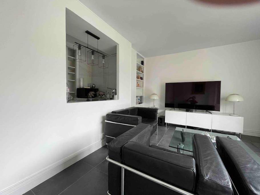 Apartment French Design Commerces Paris