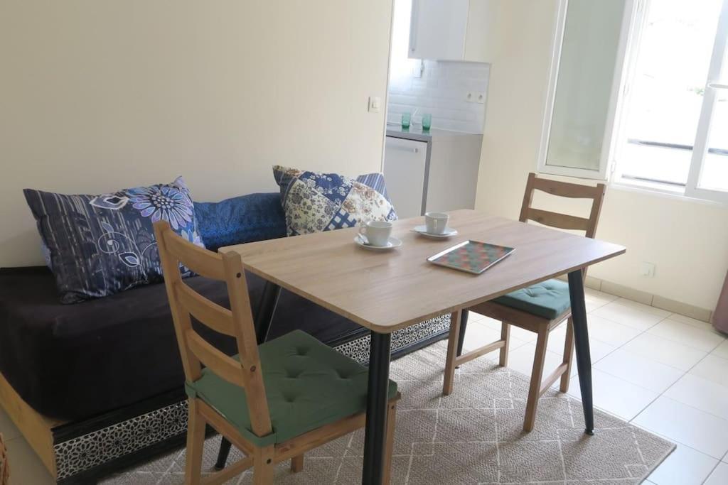 Apartment Quartier Sainte Marthe 10 *